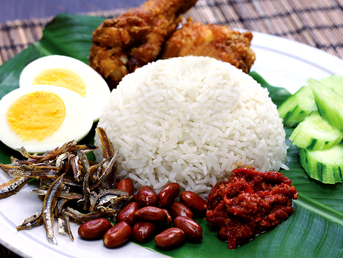 Nasi Lemak, Malaysia's favorite breakfast dish